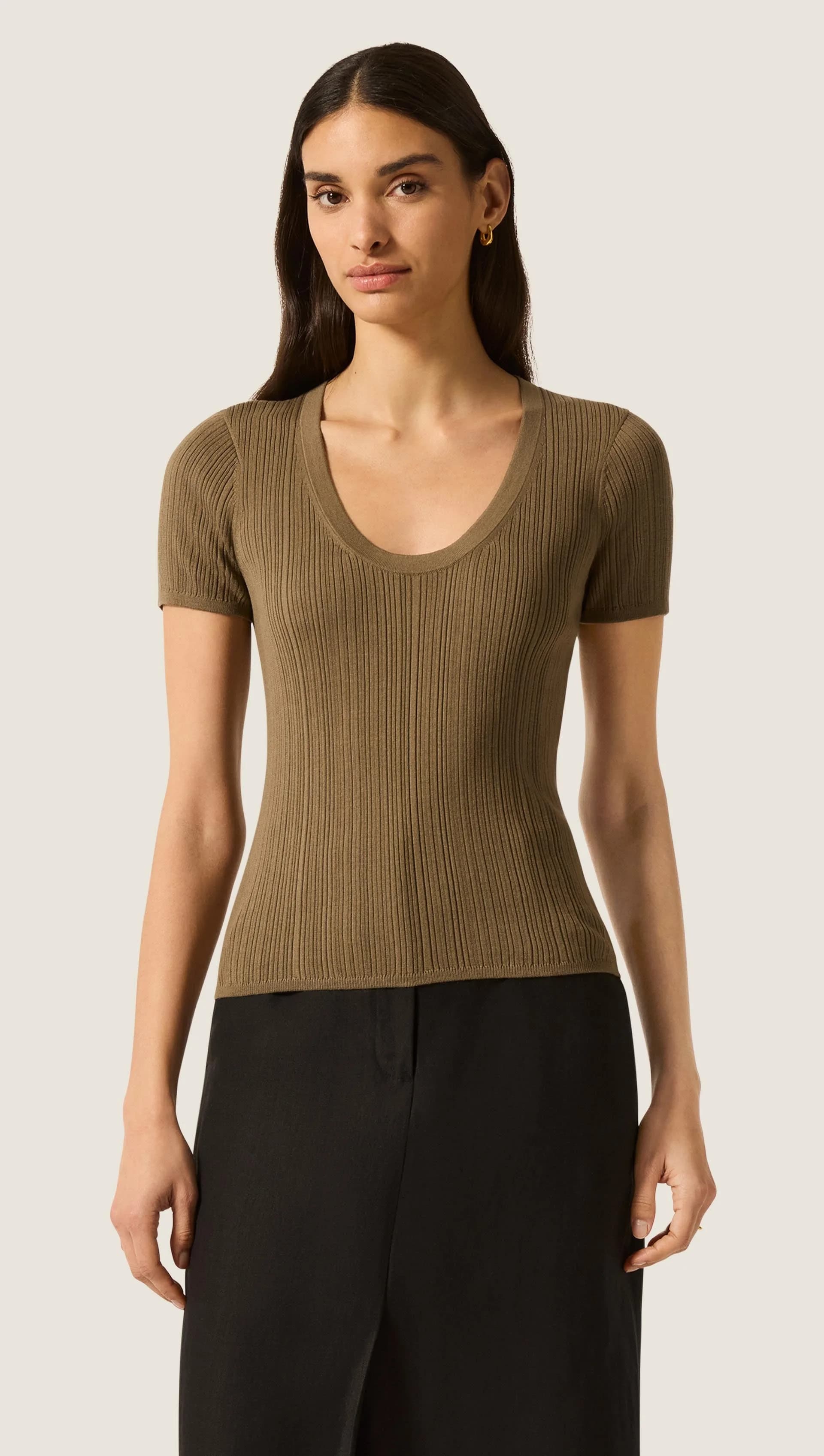 Shortsleeve Scoop Neck in Silk Cotton | Army Green