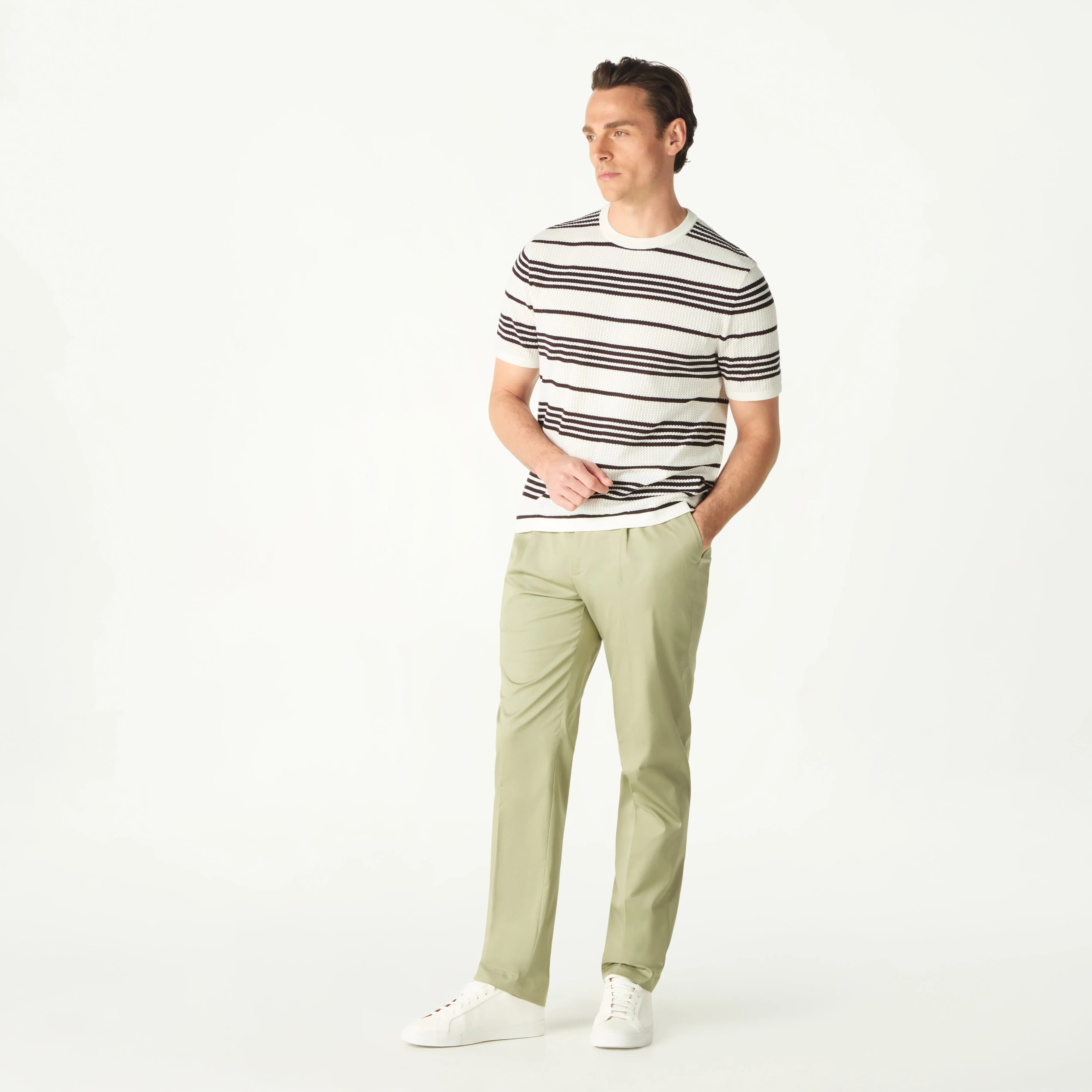 PLEATED FRONT CLASSIC CHINO