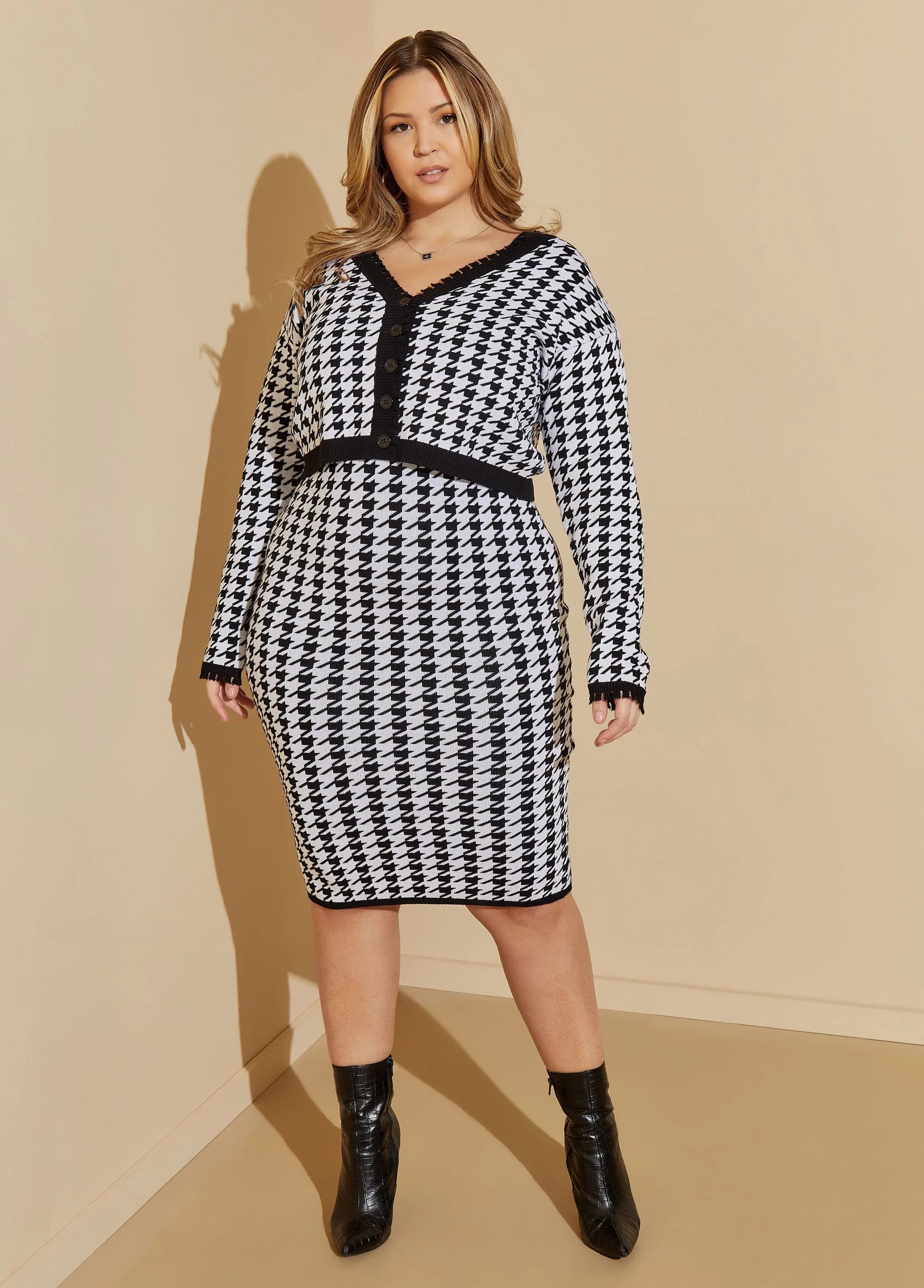 Cropped Houndstooth Cardigan