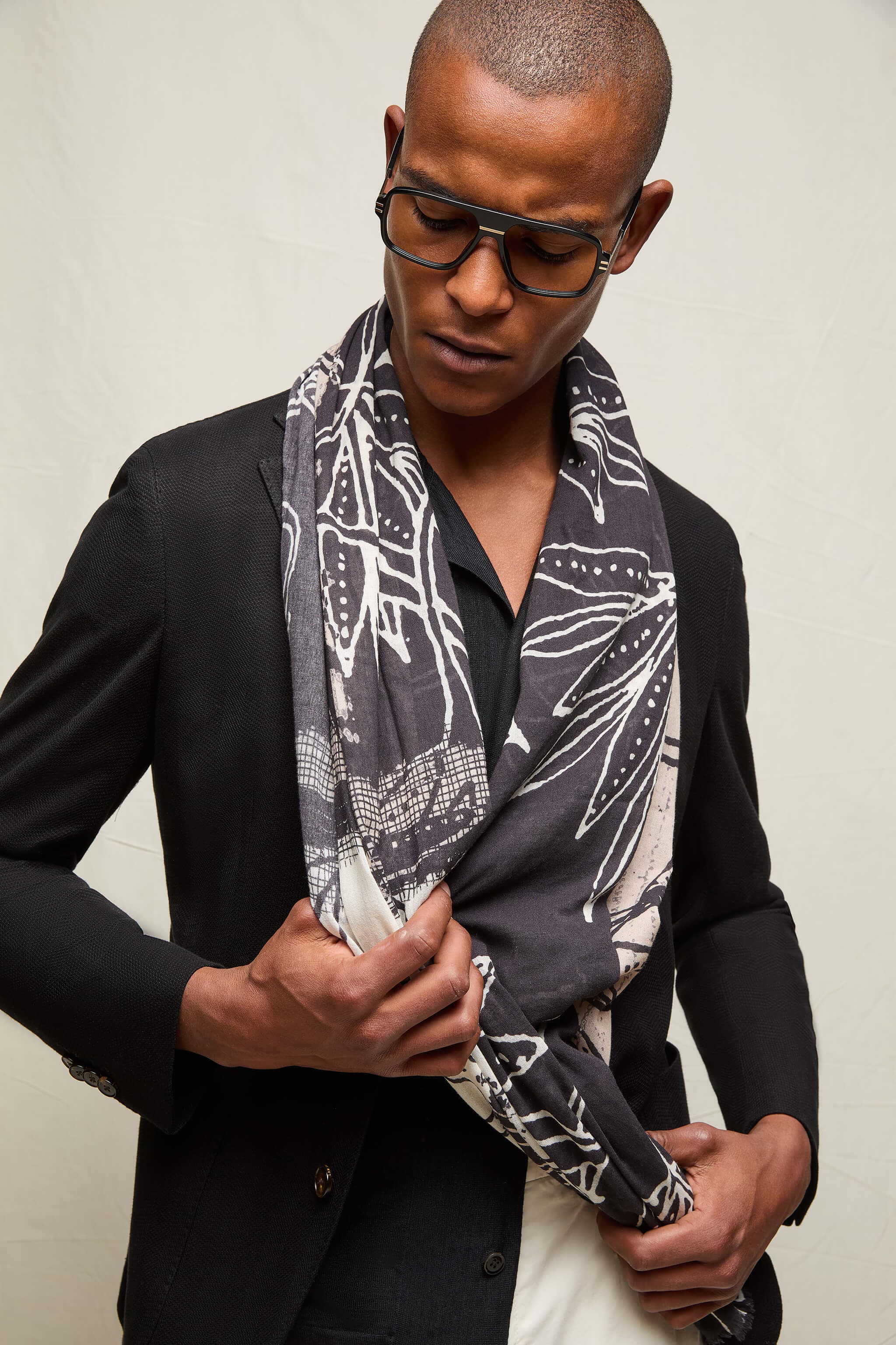 Sciarpa in Cotone Stampa Grafica Nera