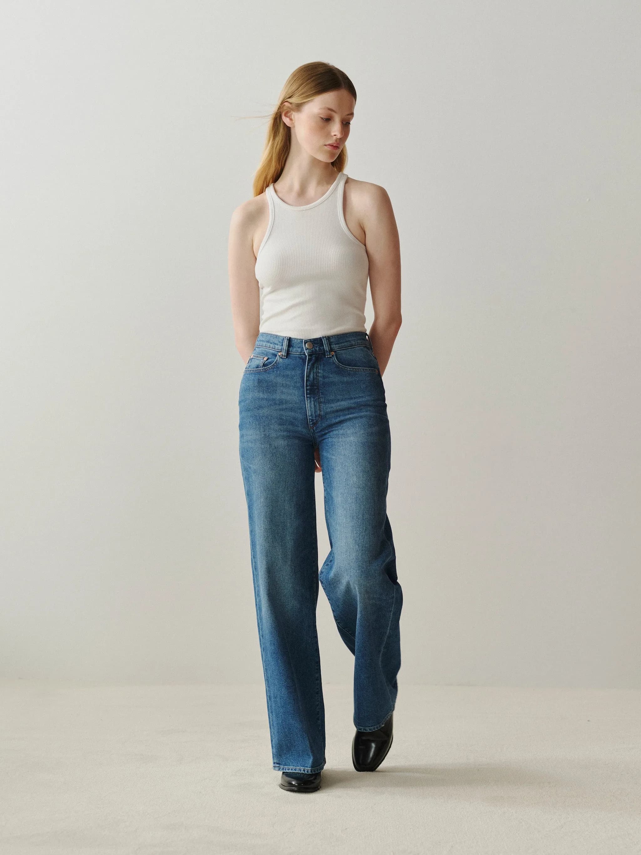Hepburn Wide Leg High Rise 32" Jeans