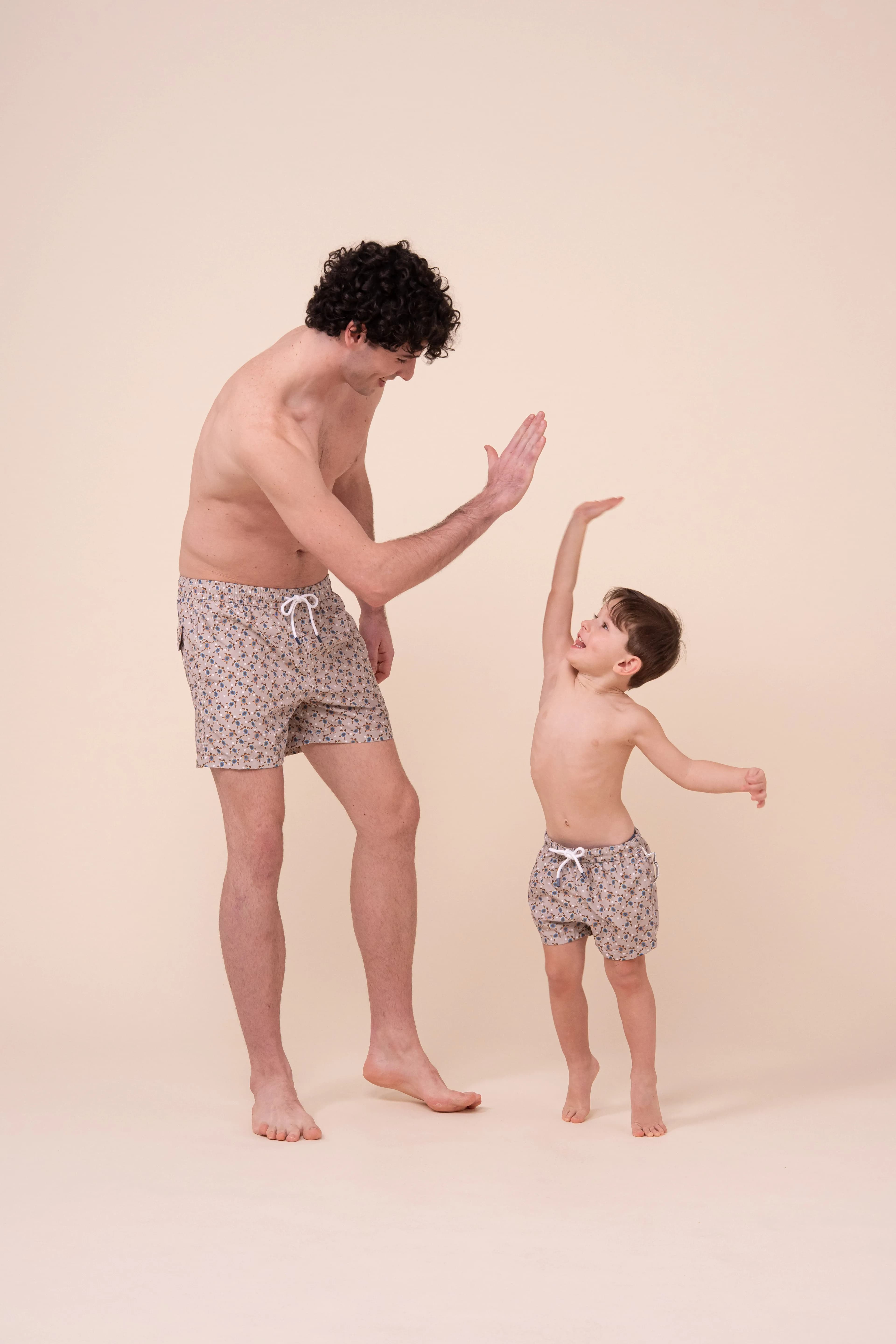 Madeira Kid Swim Trunks - Sea Turtles Pattern