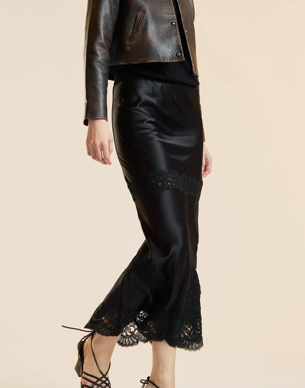 Garbo Silky Lace Skirt