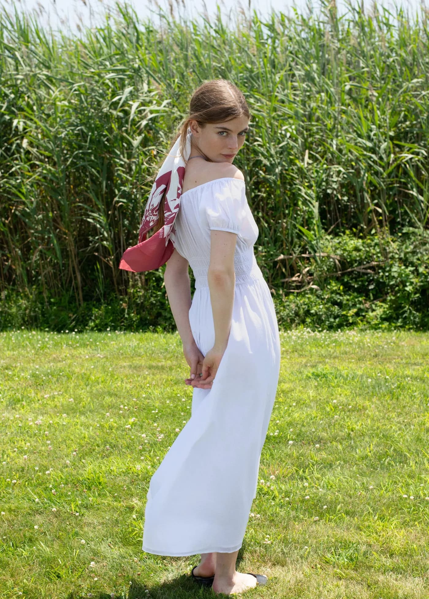 THE VINTAGE FLORAL SILK SQUARE SCARF