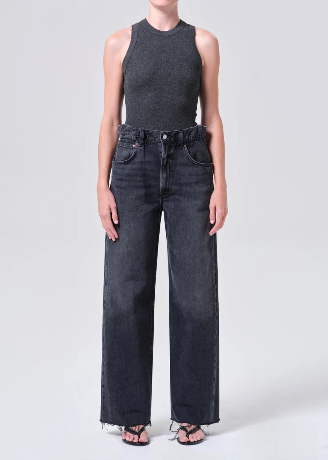 Lyonne Jean (Weightless) in Arcane