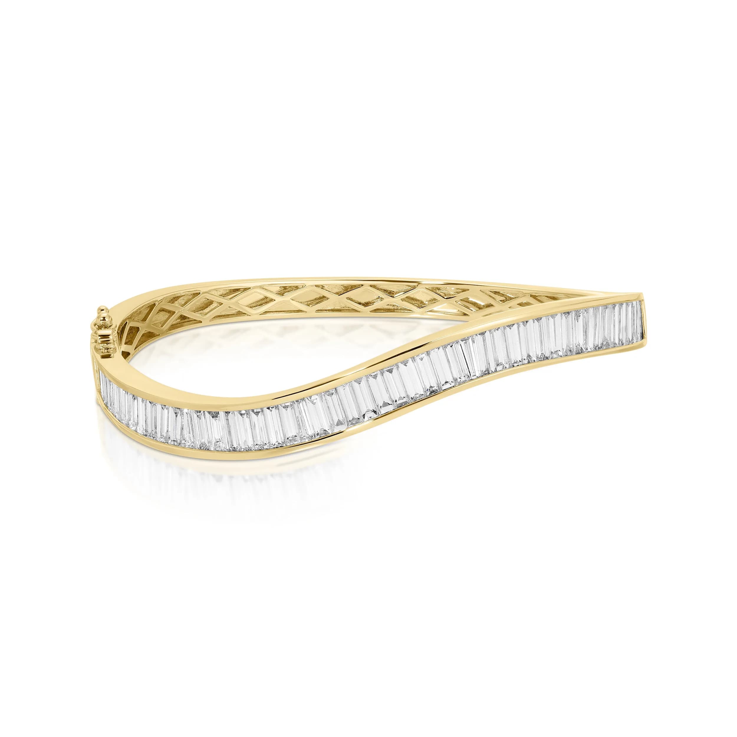 Baguette Diamond Wave Bangle