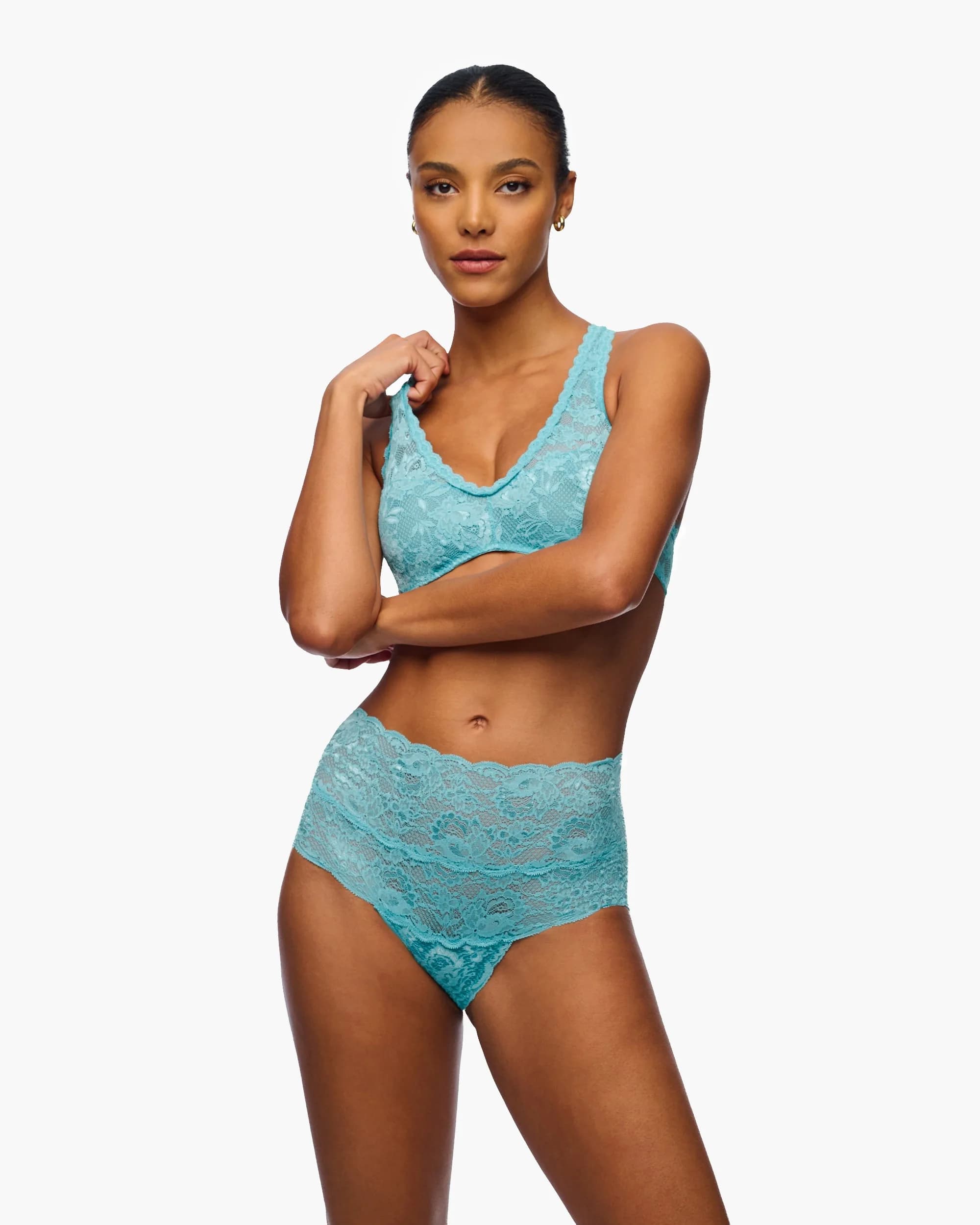 Hochgeschnittener Bikini