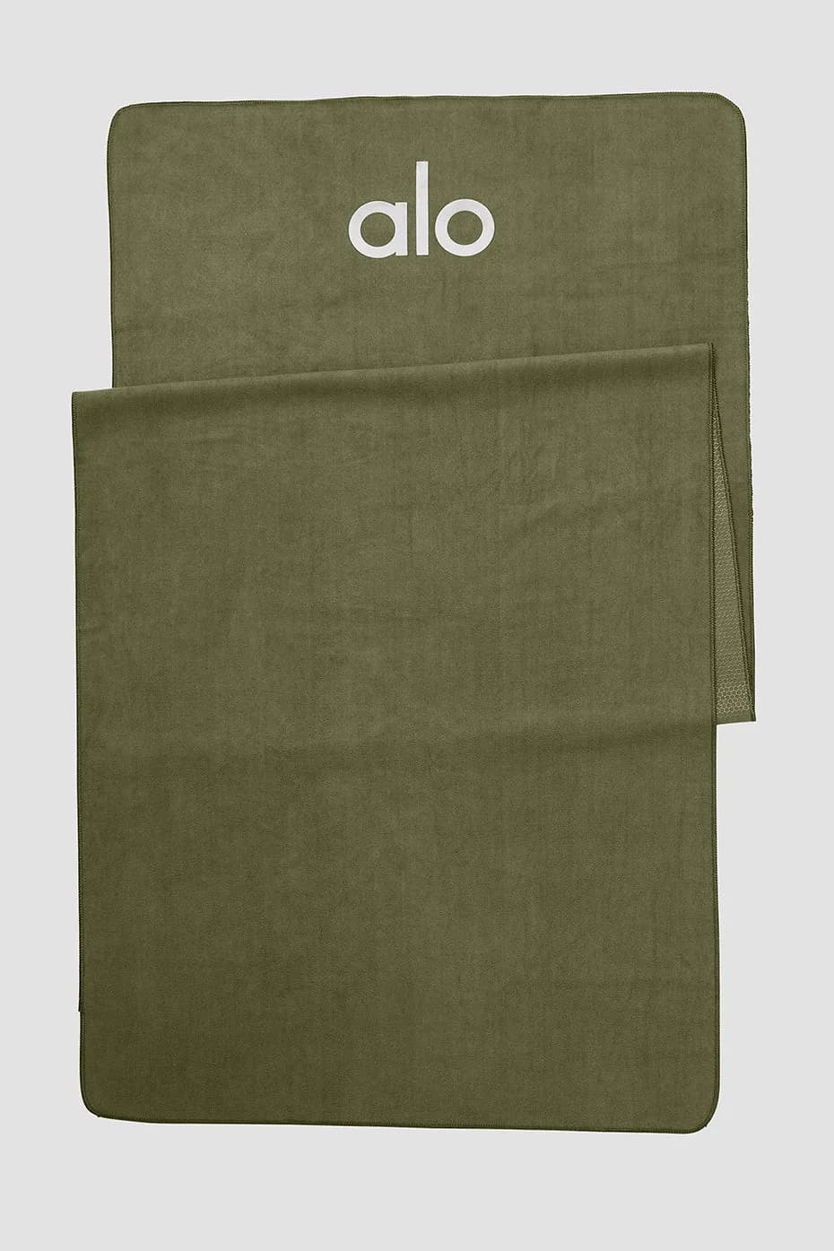 Grounded No-Slip Towel
